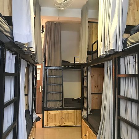 Wanderlust Saigon Hostel & Rooftop Bar Ciudad Ho Chi Minh  Exterior foto