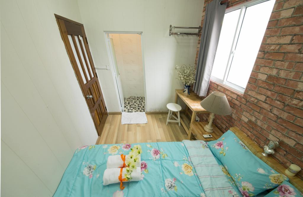 Wanderlust Saigon Hostel & Rooftop Bar Ciudad Ho Chi Minh  Exterior foto