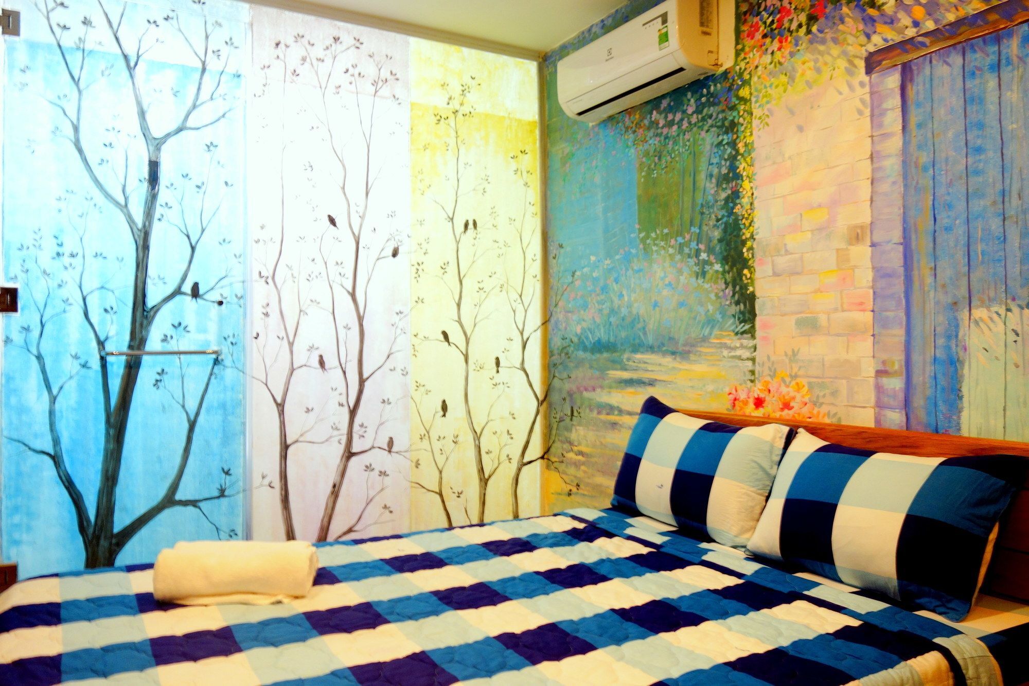 Wanderlust Saigon Hostel & Rooftop Bar Ciudad Ho Chi Minh  Exterior foto